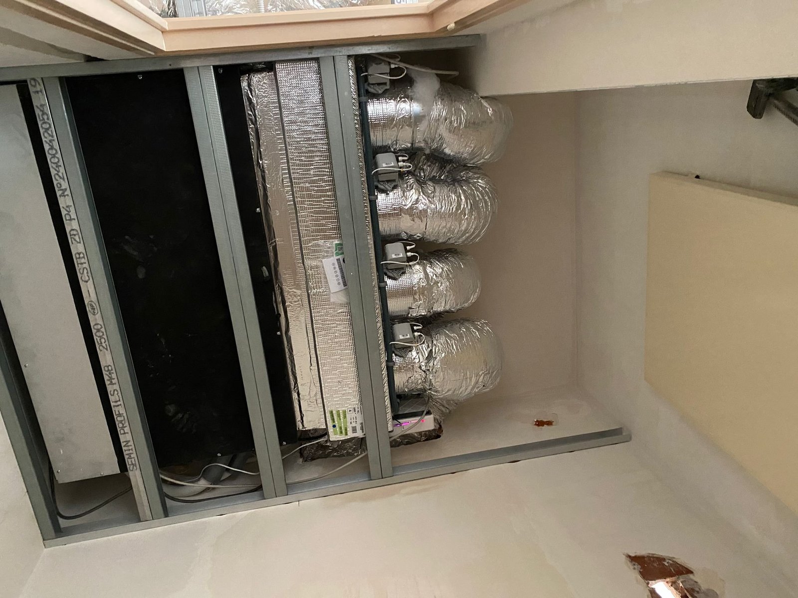 Climatisation gainable — pavillon avec comble aménagé